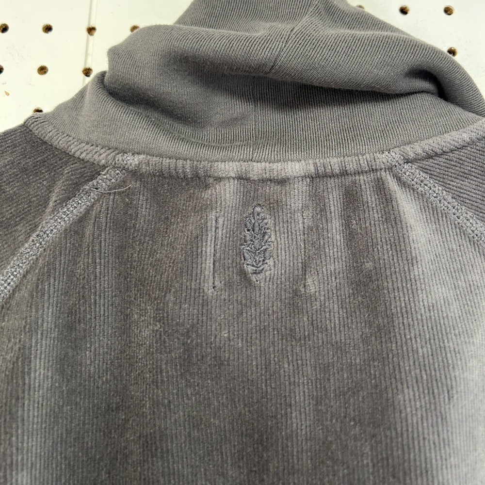 Free People Last Chance Pullover Grey Sweatshirt - Picture 5 of 5